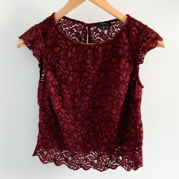 Talula Lace Sleeveless Crop Top - Size XS - Picture 2 of 4